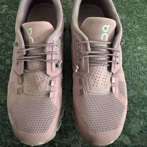 On Running Women's Mauve Cloud Athletic Shoes